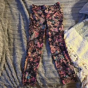 Lululemon 3/4 lengths leggings